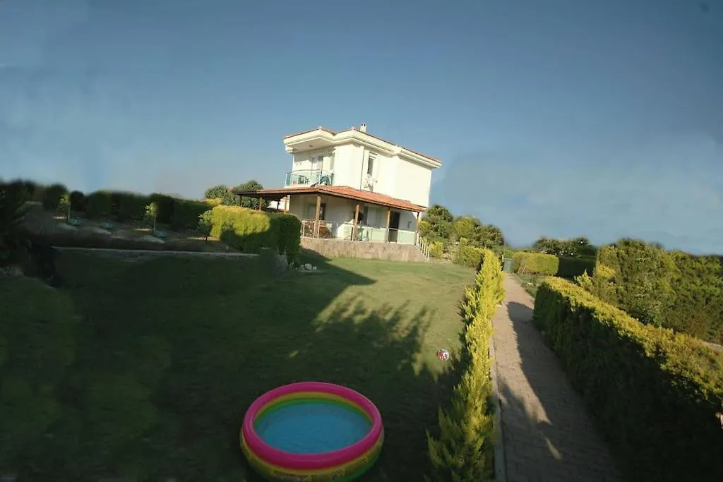 Poseidon Marine Villa Ildiri