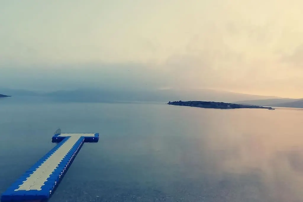 Poseidon Marine Villa Ildiri